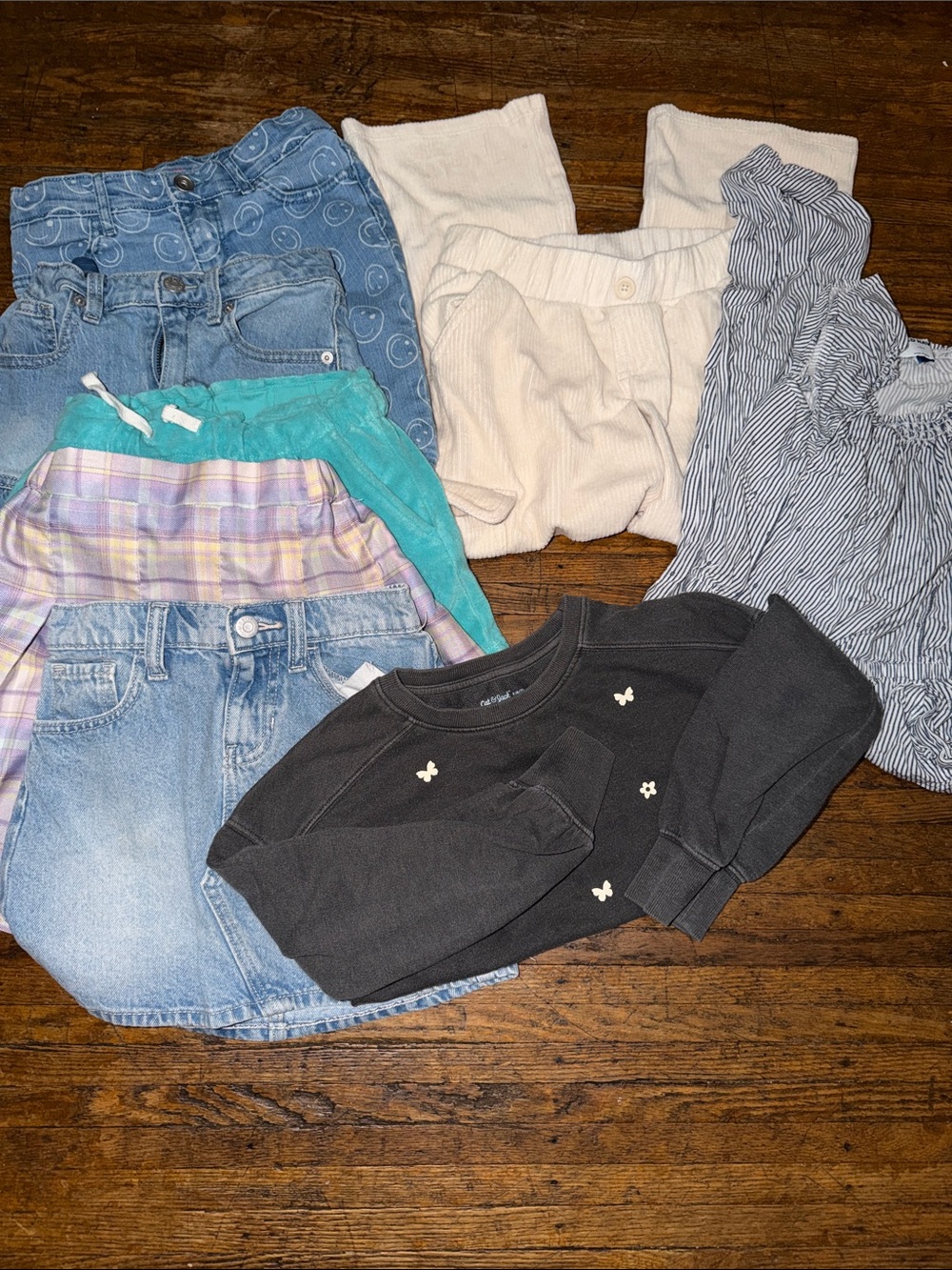 Girl’s 6/7 Bundle 8 pieces